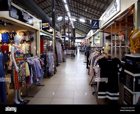 List of Open Stores at Tiendesitas .